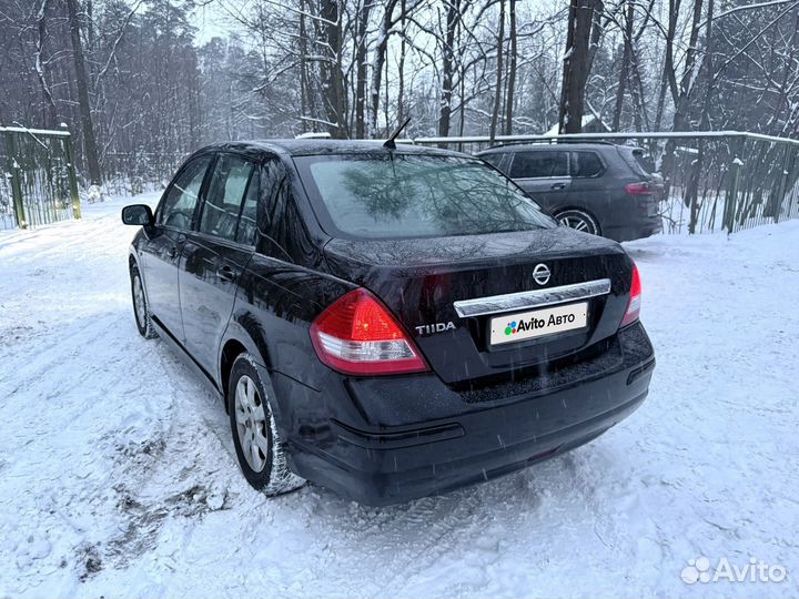 Nissan Tiida 1.6 AT, 2012, 200 000 км