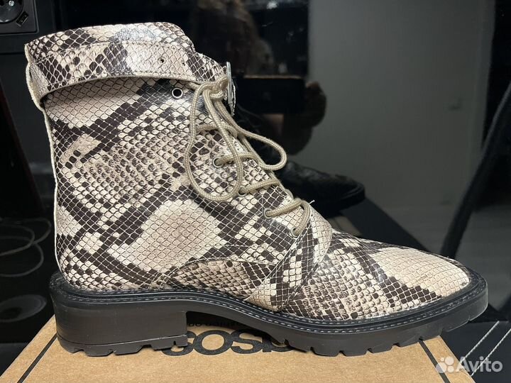 Ботинки женские бренд ASOS размер 40-41