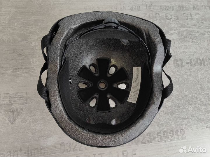 Шлем детский (новый)