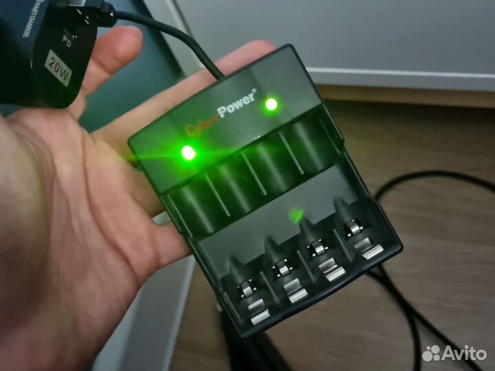 Зарядное устройство для аккумуляторных батареек
