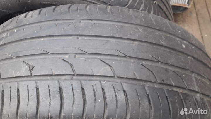 Continental ContiPremiumContact 2 215/55 R17 94V