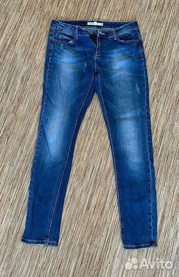 Джинсы