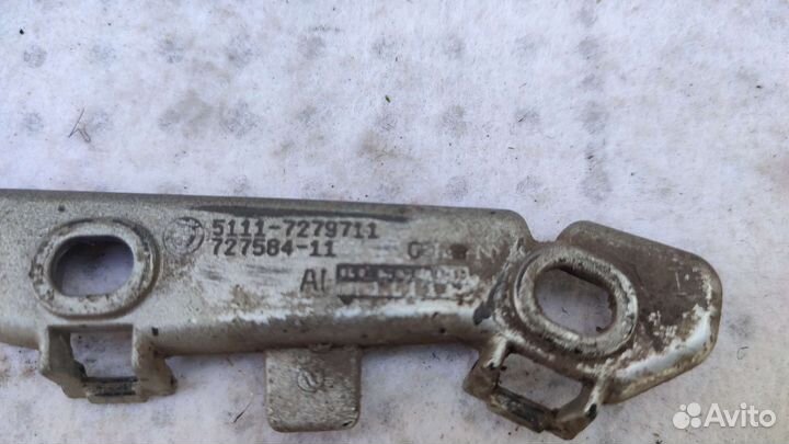 Крепление переднего бампера левое BMW f30