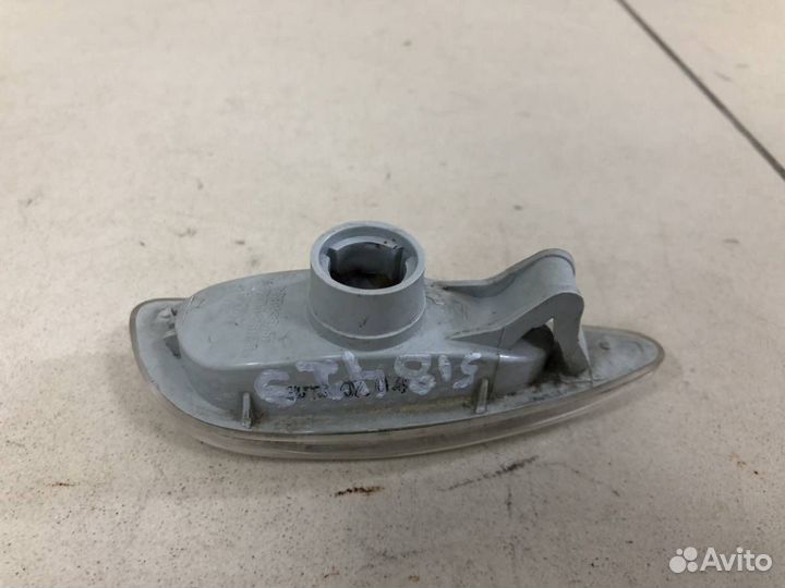 Повторитель на крыло Hyundai Solaris 2010-2017