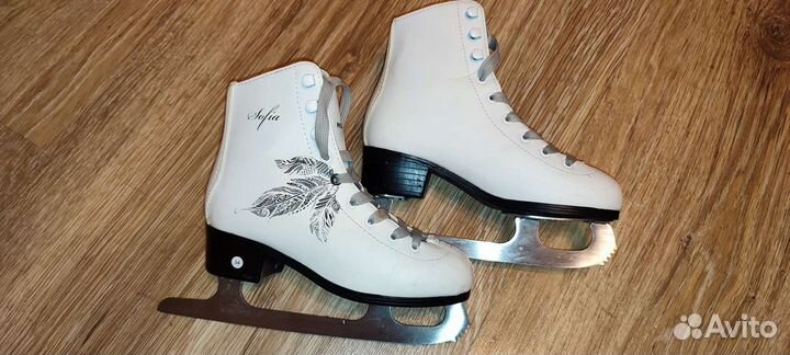 Коньки ледовые фигурные р. 34