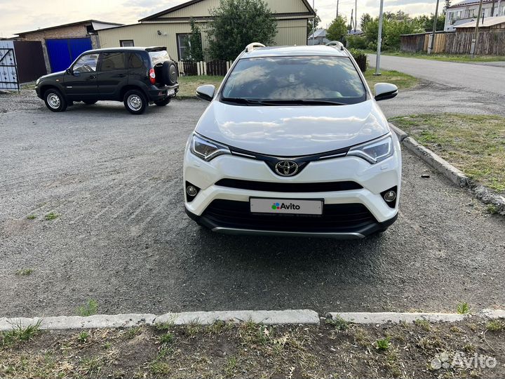 Toyota RAV4 2.0 CVT, 2018, 30 000 км