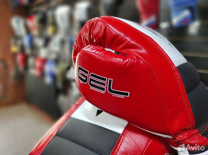 Боксерские перчатки Title Gel Hit it Hart