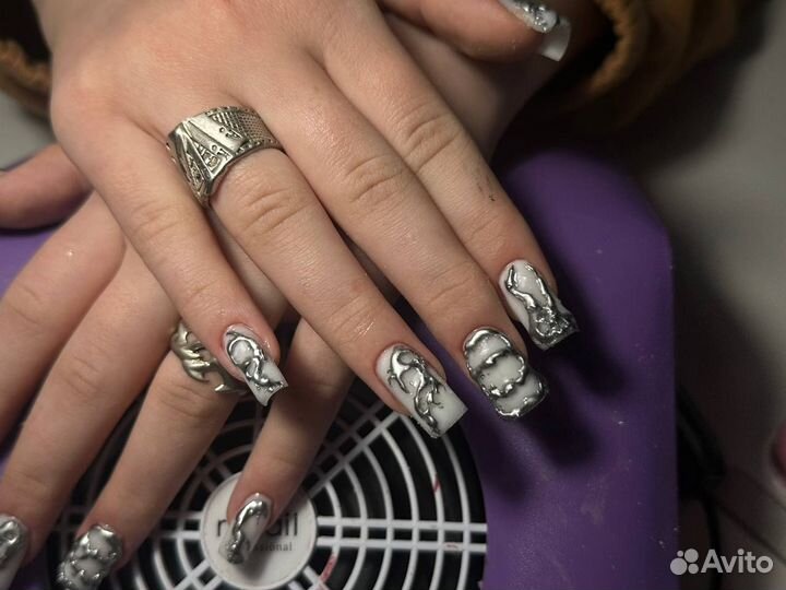 Мастер маникюра