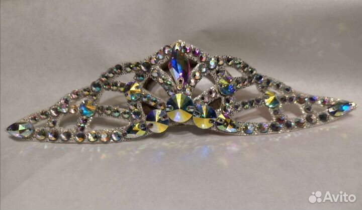 Украшение на шишку. Коронка для гимнастики