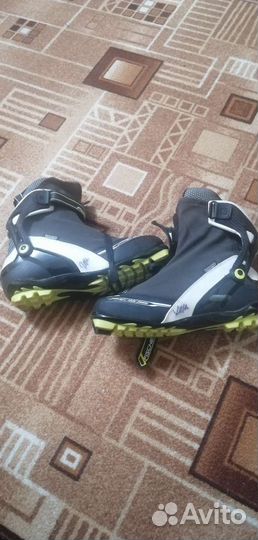 Лыжные ботинки fischer 42