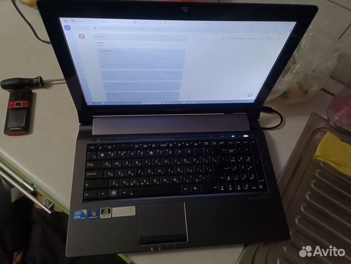 Ноутбук asus i3