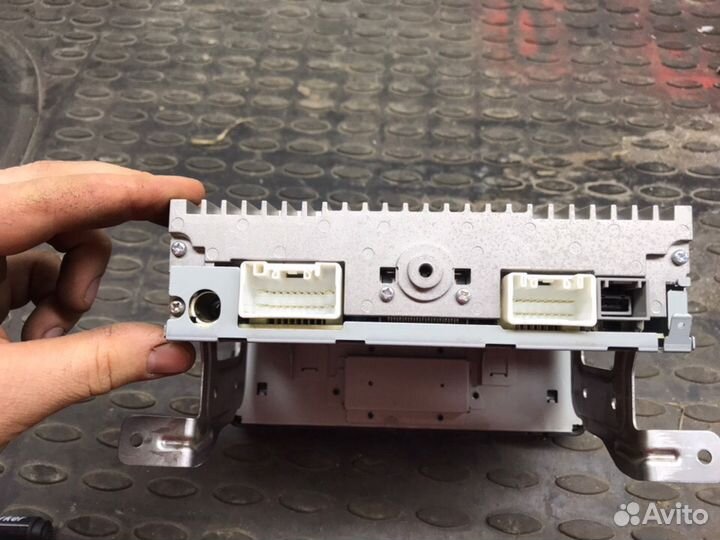 Магнитола mitsubishi L200 2015 г. в