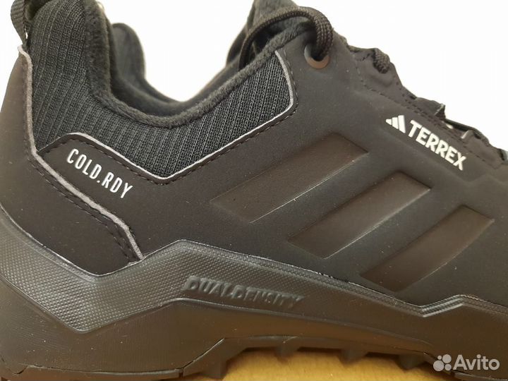 Кроссовки Adidas terrex