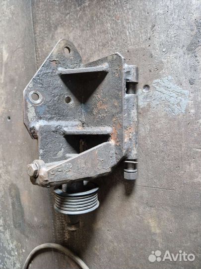 Кронштейн компрессора рефрижератора на Газель