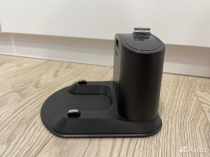 Компактная зарядная база для Roomba
