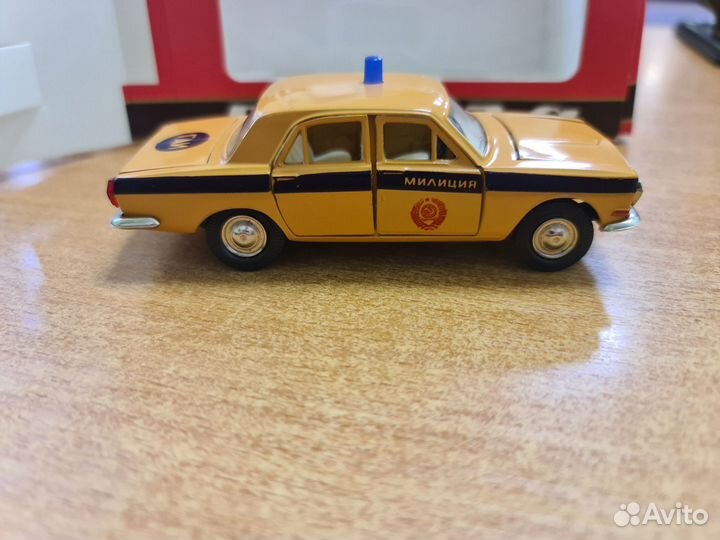 Модель СССР 1:43. Волга 