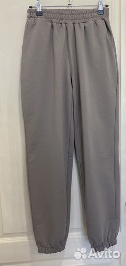 Женский спортивный костюм