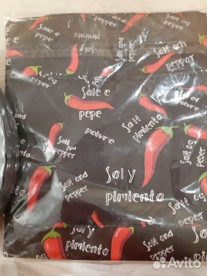 Посуда кастрюля, тарелки и.т.д