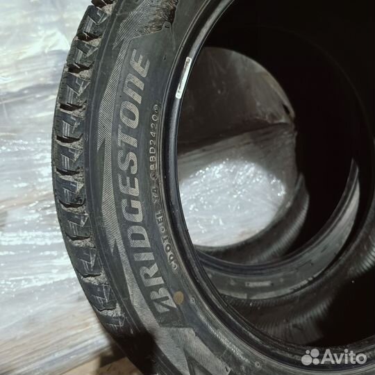 Bridgestone Blizzak Ice 225/55 R19