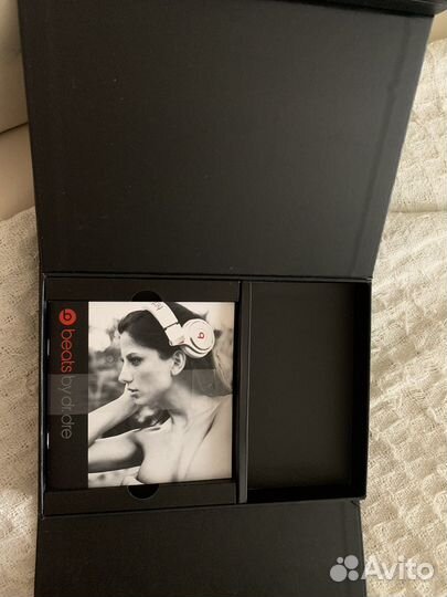 Коробка от наушников beats