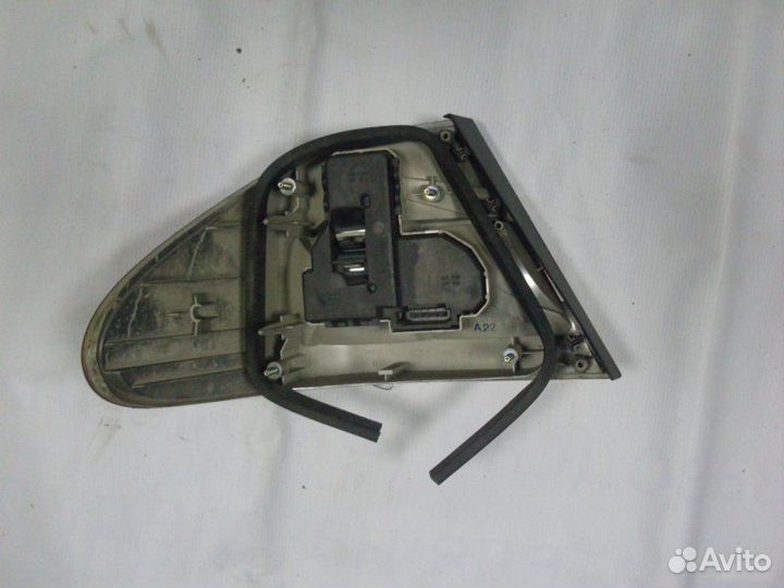 Фонарь наружный задний правый Mercedes-Benz