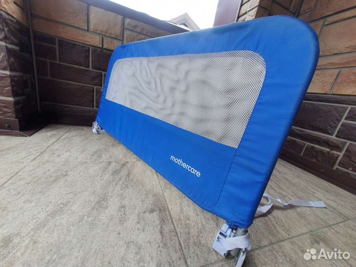 Ограничитель для детской кровати