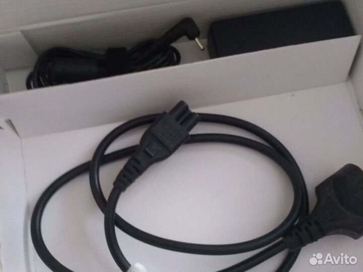 Планшетный пк Samsung xe500t1c-H01RU