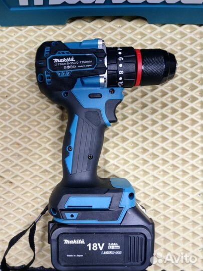 Бесщеточный ударный шуруповерт Makita 18V