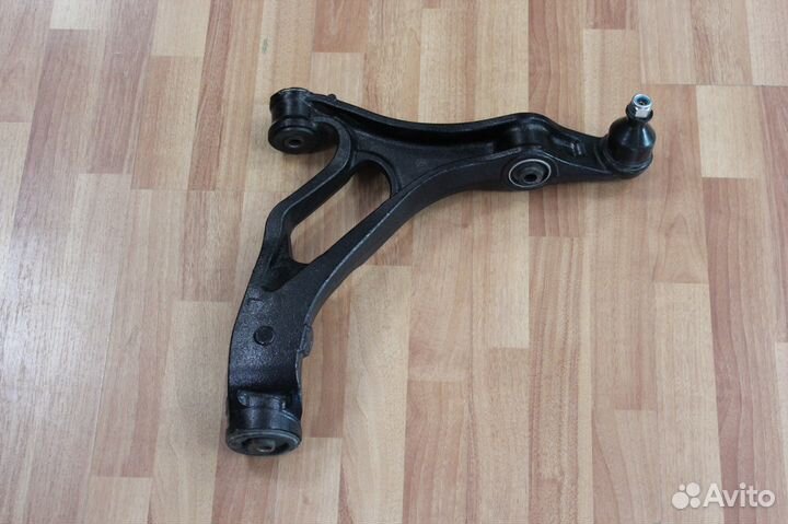Рычаг передний нижний Touareg Q7 Cayenne