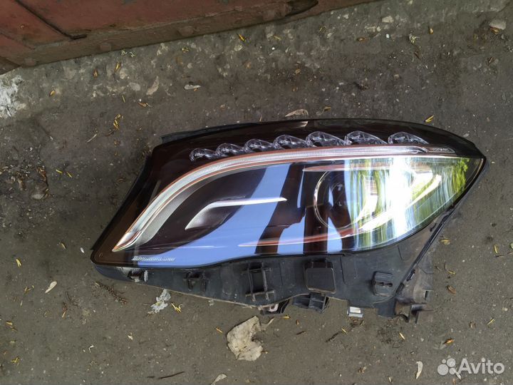 Мерседес GLA 156 фара