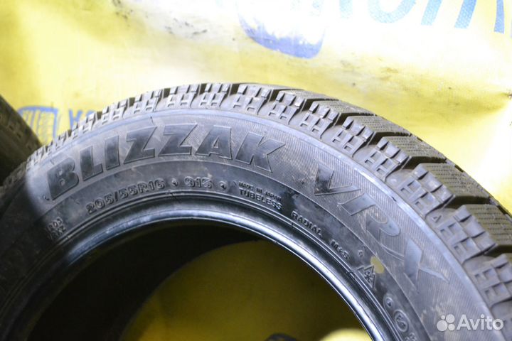 Bridgestone Blizzak VRX 205/55 R16
