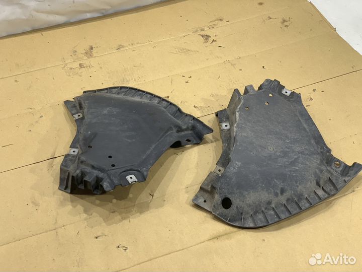 Боковая защита переднего бампера Mercedes W213