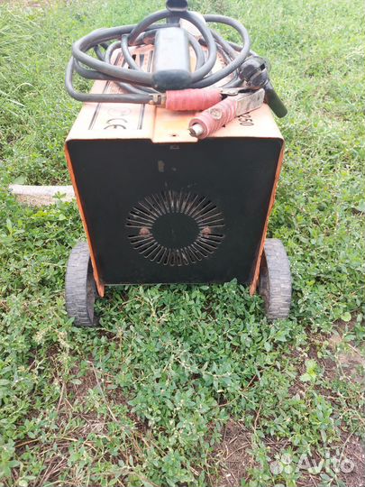 Сварочный аппарат б/у 220- 380 Вт