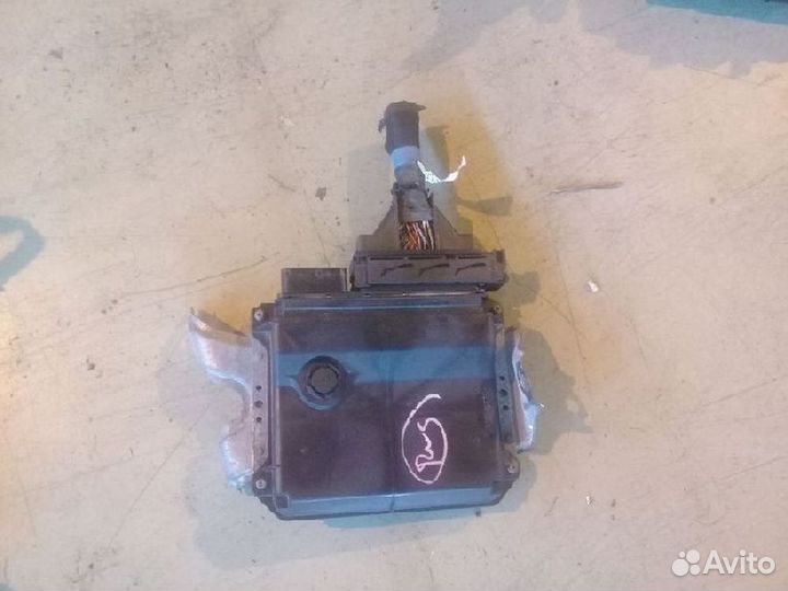 Блок управления двигателем 212000-6062 Toyota Noah ZRR75
