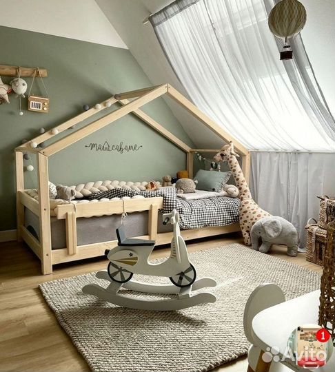 Детская кровать домик