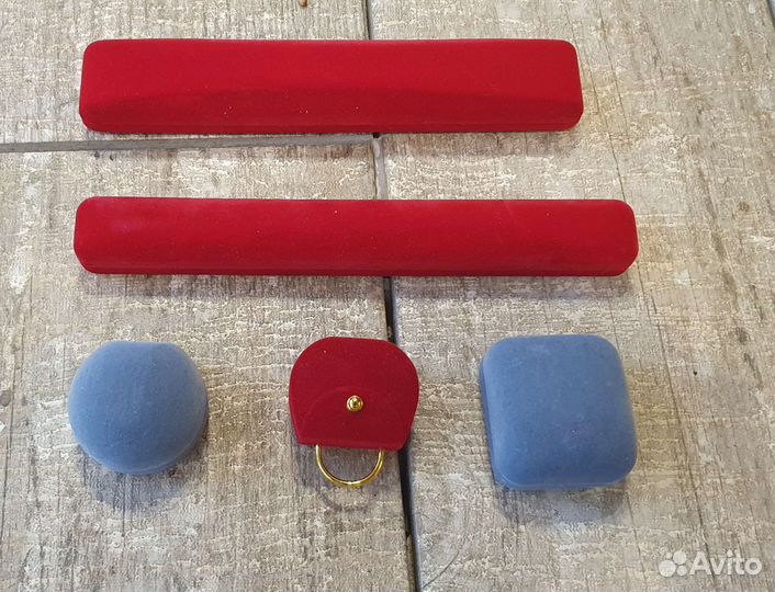 Подарочные коробки и мешочки