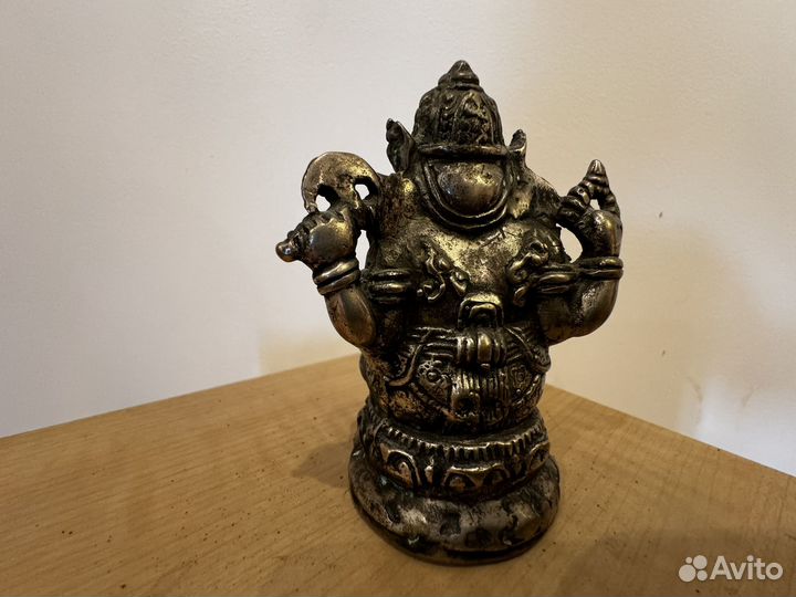 Статуэтка Будды в виде слона