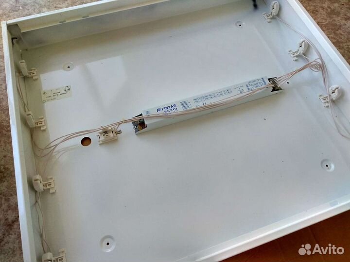 Светильники и люминесцентные лампы