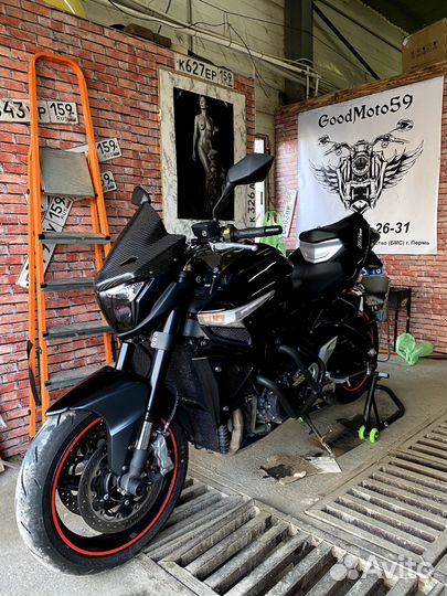 Suzuki B-King (suzuki gsx 1300 hayabusa)