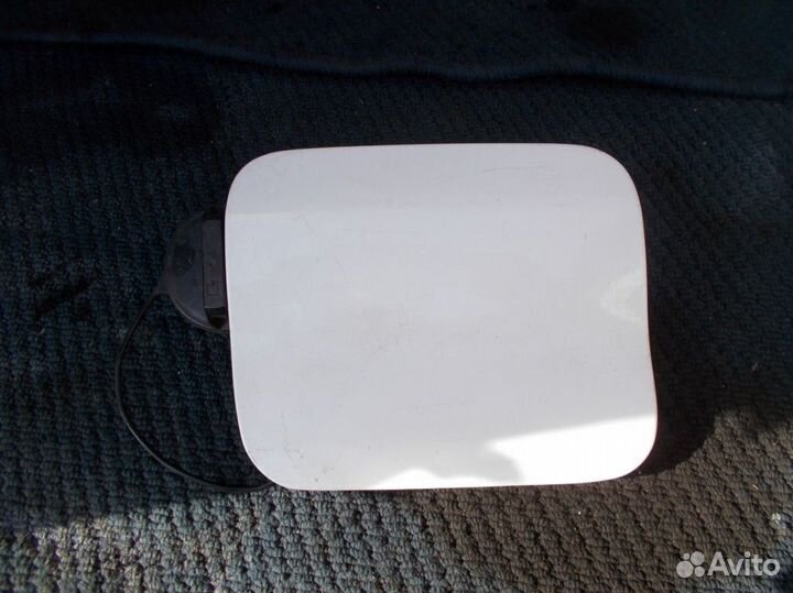 Лючок бензобака