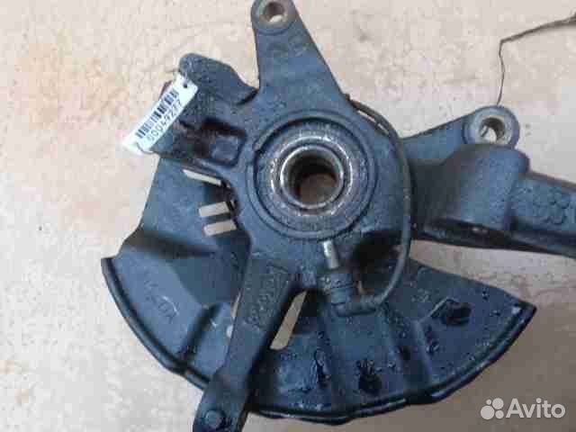 Кулак поворотный правый Mazda CX-7 ER