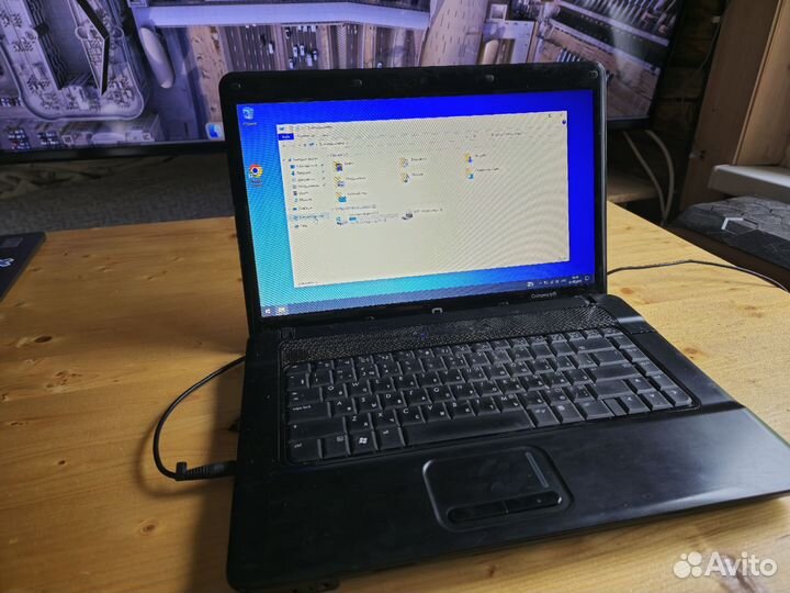 Compaq 615. 3gb ram, 240gb ssd, windows 10
