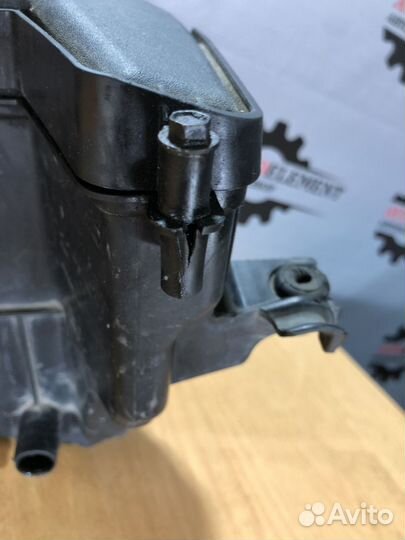 Корпус воздушного фильтра Форд Фокус 2