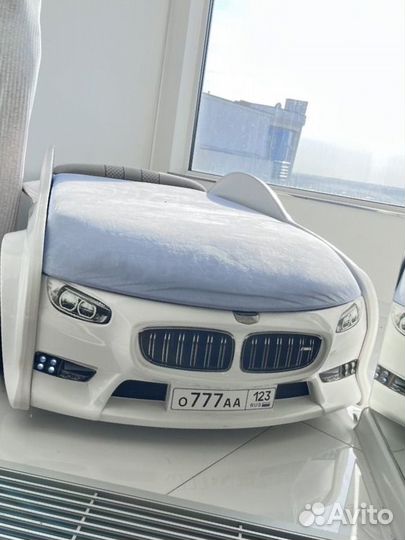 Детская кровать машина с подсветкой