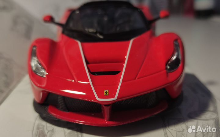 Модель Ferrari LaFerrari Aperta 1:24 Bburago