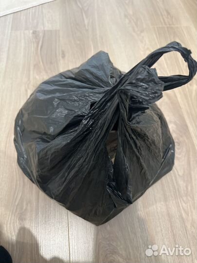 Отдам пакет вещей