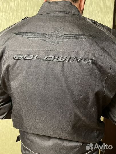 Продам мотоциклетный костюм