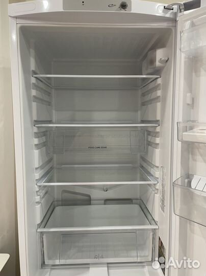 Холодильник Hotpoint-Ariston HBM 1181.3