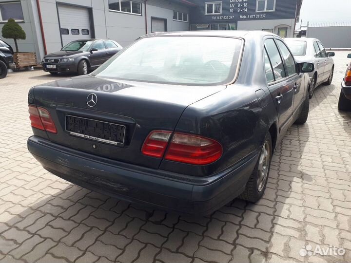 Запчасти Mercedes W210 Мерседес 210 2,2CDI 01г