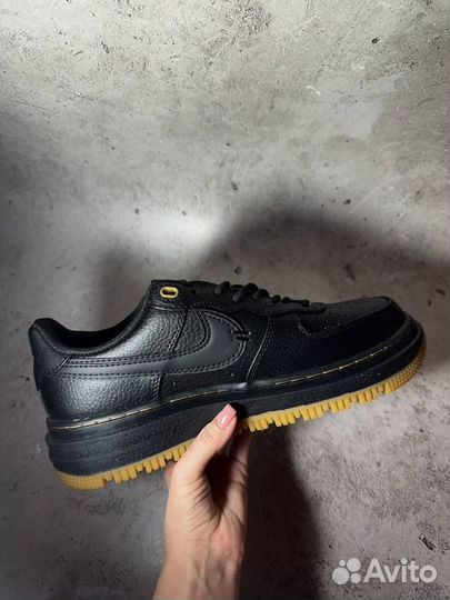 Кроссовки Nike Air Force 1 LUX Sneaker Top